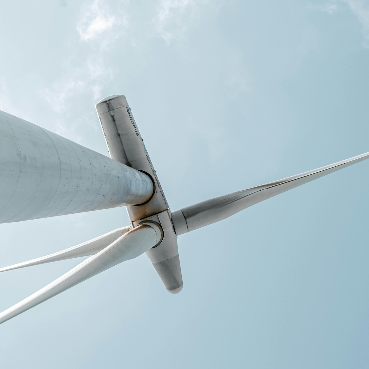 Anémomètre Thies Compact : rôle, panne fréquente et remplacement sur une éolienne